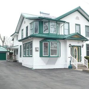 Niagara's Emerald Falls Bed & Breakfast