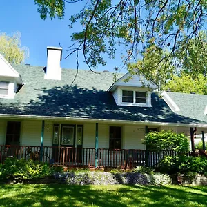  Bed & Breakfast East Eden Canada